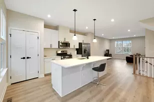 155 Canterbury Way, Lake Zurich, IL 60047 - Photo 9