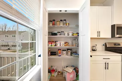 155 Canterbury Way, Lake Zurich, IL 60047 - Photo 7