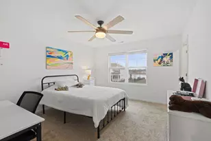 696 Kentshire Cir, Elgin, IL 60124 - Photo 19