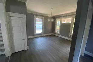 437 Powers Ln, Decatur, IL 62522 - Photo 3