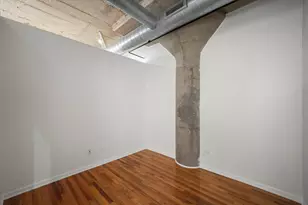 1070 W 15th St, Chicago, IL 60608 - Photo 15