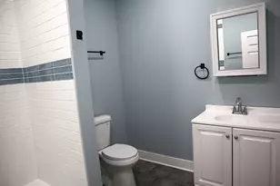 9138 S Essex Ave, Chicago, IL 60617 - Photo 9