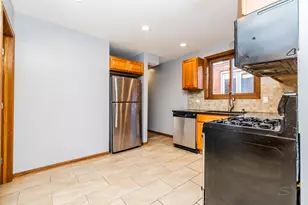 807 S Claremont Ave, Chicago, IL 60612 - Photo 7