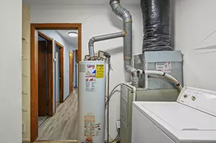 618 Meadow Ln St, Leroy, IL 61752 - Photo 21