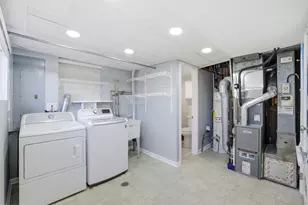 429 Lauren Ln, Buffalo Grove, IL 60089 - Photo 21