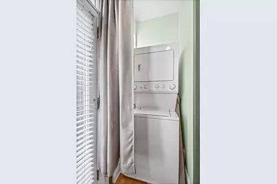 667 W Barry Avenue #3N, Chicago, IL 60657 - Photo 13