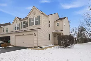 1110 Colonial Dr, Joliet, IL 60432 - Photo 1