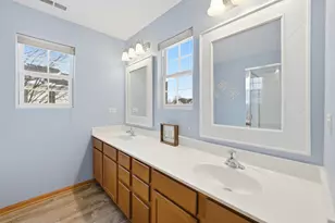 1110 Colonial Dr, Joliet, IL 60432 - Photo 25