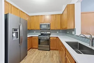 1110 Colonial Dr, Joliet, IL 60432 - Photo 11