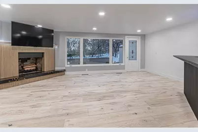 2200 Willow Lane, Rockford, IL 61107 - Photo 63