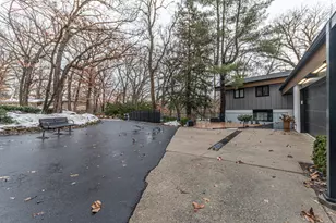 2200 Willow Ln, Rockford, IL 61107 - Photo 7