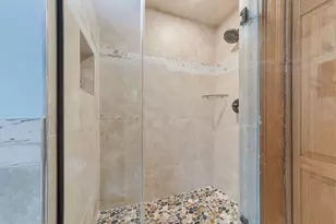 410 W Reader St, Elburn, IL 60119 - Photo 13