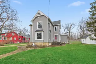 410 W Reader St, Elburn, IL 60119 - Photo 1