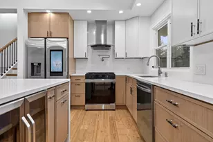 200 N Pine St, Prospect Heights, IL 60070 - Photo 13