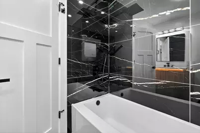 200 N Pine Street, Prospect Heights, IL 60070 - Photo 33