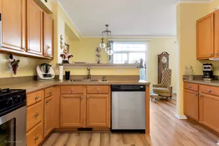 20524 McGilvray Dr, Crest Hill, IL 60403 - Photo 5