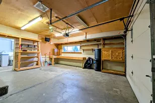 2423 Pecan St, Joliet, IL 60435 - Photo 19