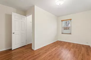 2423 Pecan St, Joliet, IL 60435 - Photo 11