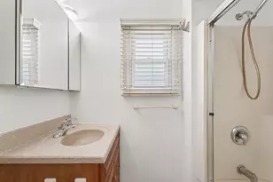 2423 Pecan St, Joliet, IL 60435 - Photo 15