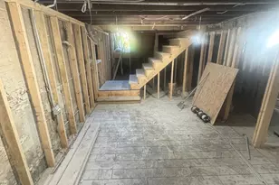 7754 S Wood St, Chicago, IL 60620 - Photo 5