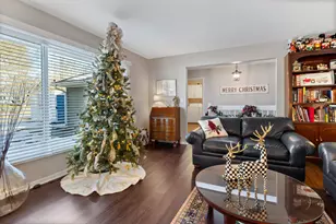 5901 Sandringham Ln, Rockford, IL 61107 - Photo 15