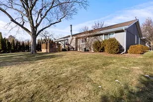 5901 Sandringham Ln, Rockford, IL 61107 - Photo 37