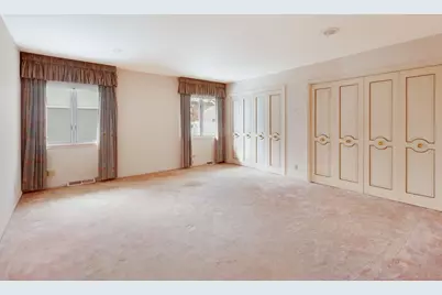 215 E Orchard Street, Arlington Heights, IL 60005 - Photo 9