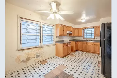 12628 S Emerald Avenue, Chicago, IL 60628 - Photo 3