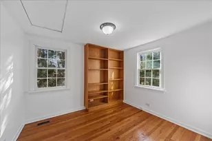 100 Williamsburg Rd, Evanston, IL 60203 - Photo 13