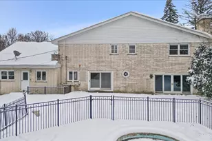 274 Timber View Dr, Oak Brook, IL 60523 - Photo 47