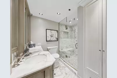 100 E Huron Street #4601, Chicago, IL 60611 - Photo 21
