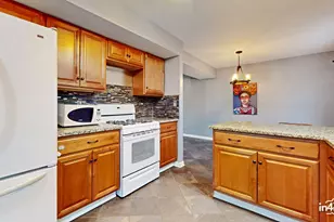 239 Capitol Dr, Bolingbrook, IL 60440 - Photo 7