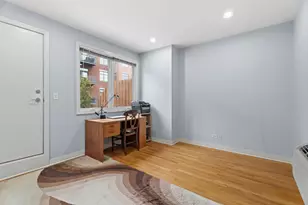 310 N Clinton St, Chicago, IL 60661 - Photo 23