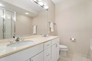 310 N Clinton St, Chicago, IL 60661 - Photo 21