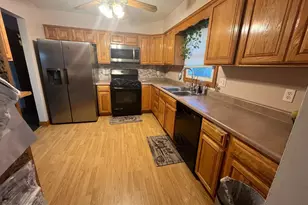 1063 Yale Ave, Bourbonnais, IL 60914 - Photo 15