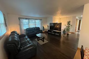 1063 Yale Ave, Bourbonnais, IL 60914 - Photo 13