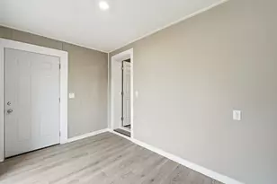 1217 N Harding Ave, Chicago, IL 60651 - Photo 15