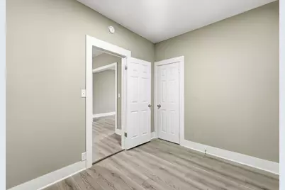 1217 N Harding Avenue, Chicago, IL 60651 - Photo 9