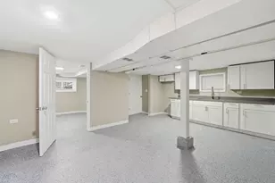 1217 N Harding Ave, Chicago, IL 60651 - Photo 31