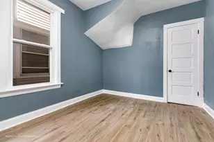 10722 S Prairie Ave, Chicago, IL 60628 - Photo 19