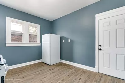 10722 S Prairie Avenue, Chicago, IL 60628 - Photo 27