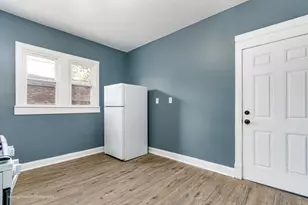 10722 S Prairie Ave, Chicago, IL 60628 - Photo 27