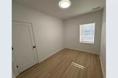 7717 N Sheridan Road #3R, Chicago, IL 60626 - Photo 11