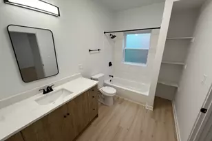 7717 N Sheridan Rd, Chicago, IL 60626 - Photo 15