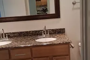 960 S River Rd, Des Plaines, IL 60016 - Photo 9