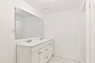 194 N Entrance Ave, Kankakee, IL 60901 - Photo 33