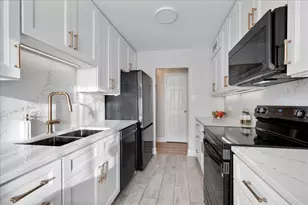 6833 N Kedzie Ave, Chicago, IL 60645 - Photo 9