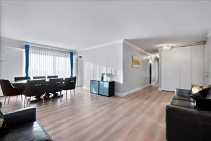 6833 N Kedzie Ave, Chicago, IL 60645 - Photo 5