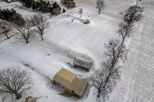 8611 Huber Rd, Belvidere, IL 61008 - Photo 7