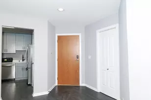 225 Thornapple Ct, Buffalo Grove, IL 60089 - Photo 3